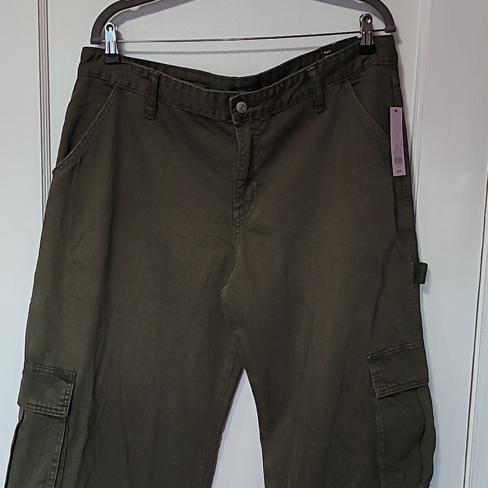 Wild Fable Mid Rise Cargo - Picture 3 of 13